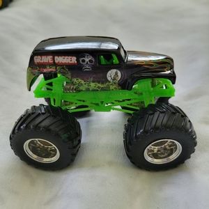 Hot Wheels Grave Digger Monster Jam